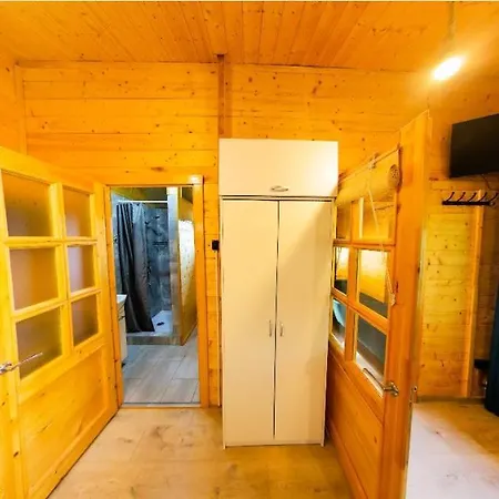 Uroczysko Pod Lasem Lägenhet *